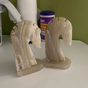Horse book ends marble
